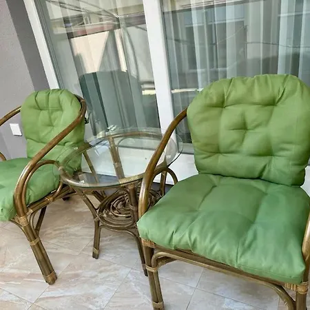 Apartment Modern Family Near The Beach, Free Parking